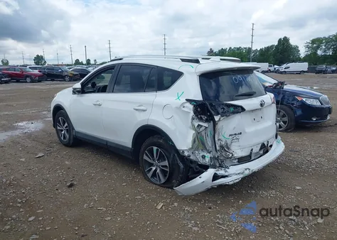 2016 Toyota Rav4 Xle z USA, uszkodzony, nr VIN JTMWFREV3GD091205
